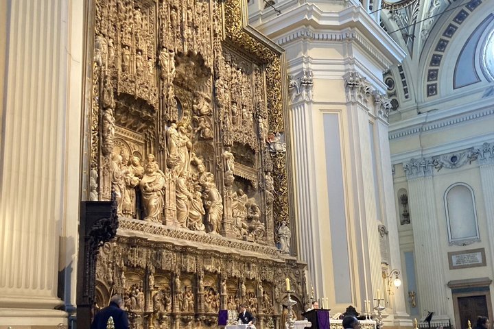 Guided tour of the Basilica of the Pillar of Zaragoza