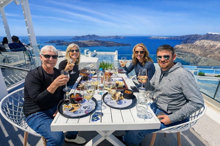 Santorini Must-See Highlights Private Tour