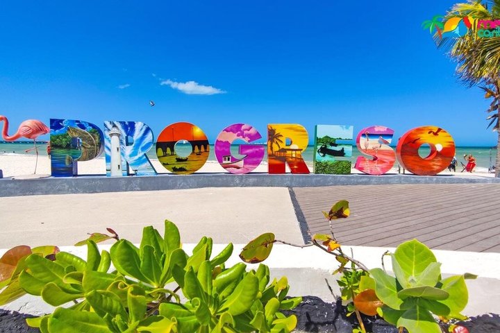 Progreso Beach and Isla Columpios Tour