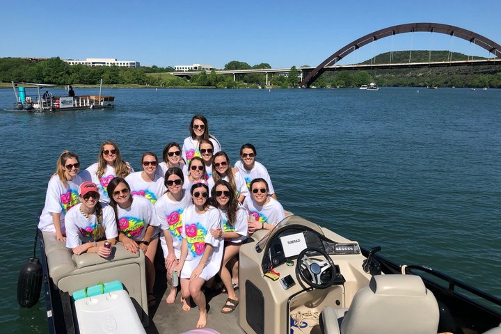 Lake Austin Boat Cruise 1.5 Hour Scenic Tour BYOB Per Person