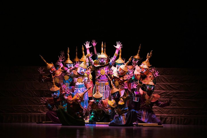 Luang Prabang Buddhas Light Stage Show