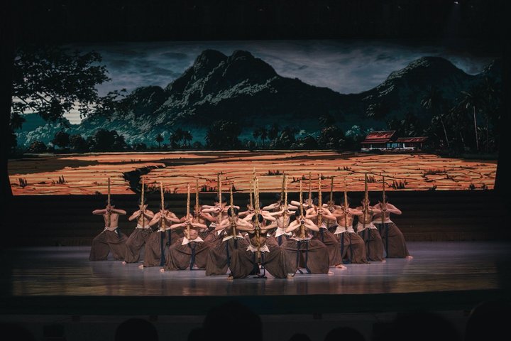 Luang Prabang Buddhas Light Stage Show