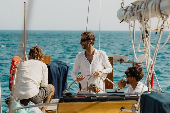 Full Day Riviera Sailing Experience from Sanremo