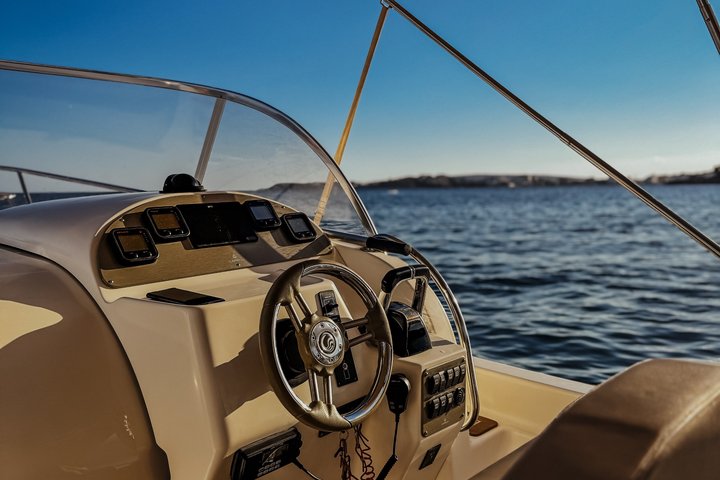 Palma de Mallorca Private Boat Trip with Water Toys and 25 Coves