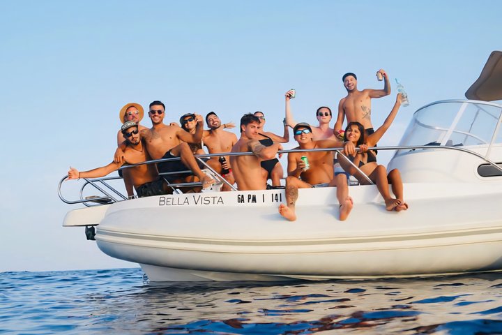 Palma de Mallorca Private Boat Trip with Water Toys and 25 Coves