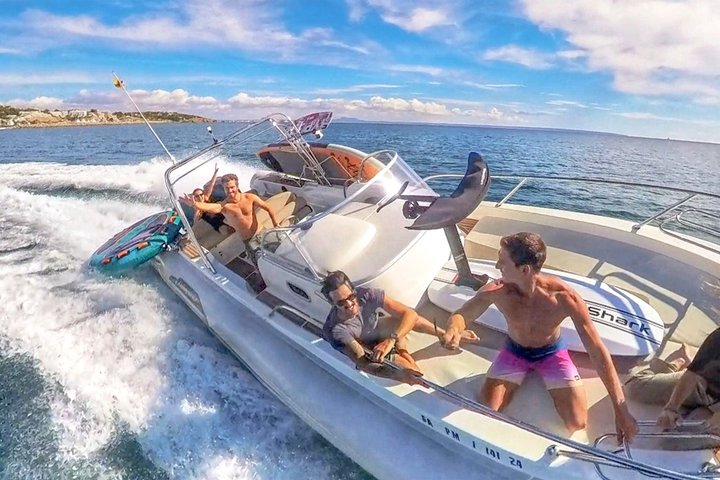 Palma de Mallorca Private Boat Trip with Water Toys and 25 Coves