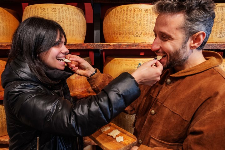 Parma Guided Food Tour with 8 Authentic Local Food Tastings