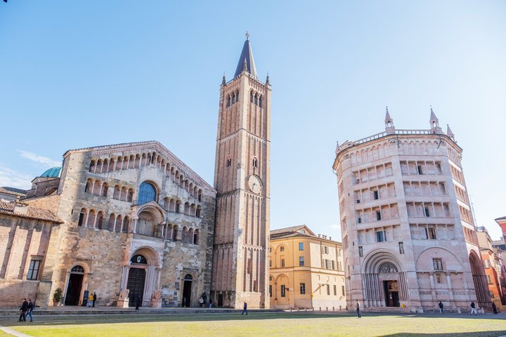 Parma Guided Food Tour with 8 Authentic Local Food Tastings