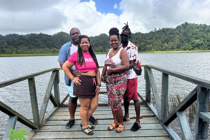 Grenada’s Best: Waterfalls, Chocolate, Rum and Rainforest Tour