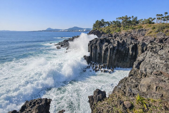 Jeju South-West Essentials: Hallasan & Signature Highlights
