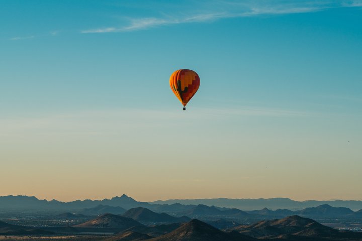 Phoenix Morning Hot Air Balloon Ride with Bubbly + Breakfast