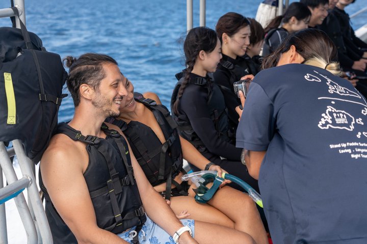 Okinawa Iriomote Barasu Snorkeling and Yubu Sightseeing