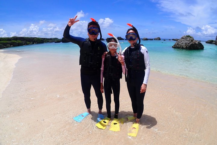 Snorkeling in Miyakojima- Fluent English! Small group!