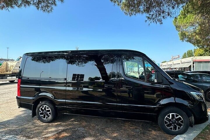 Rovereto/Vallagarina to Venice + water taxi - Private Transfer