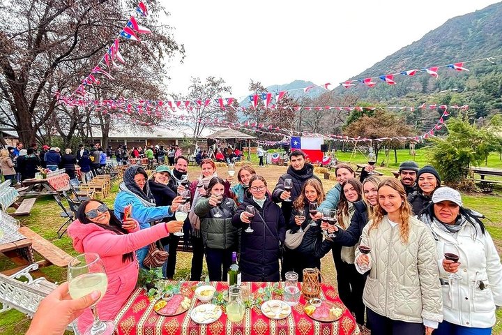 Cajon del Maipo/Embalse del Yeso, Tradition Folk Picnic included