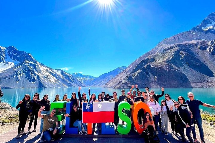 Cajon del Maipo/Embalse del Yeso, Tradition Folk Picnic included