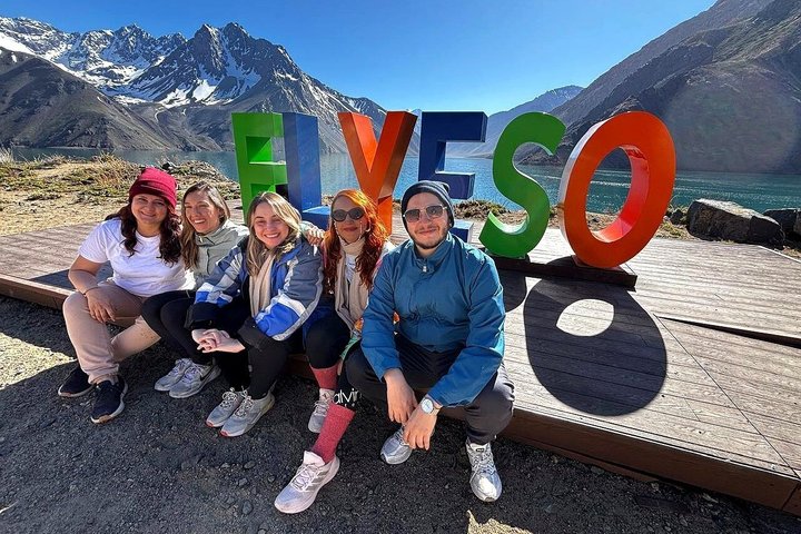 Cajon del Maipo/Embalse del Yeso, Tradition Folk Picnic included