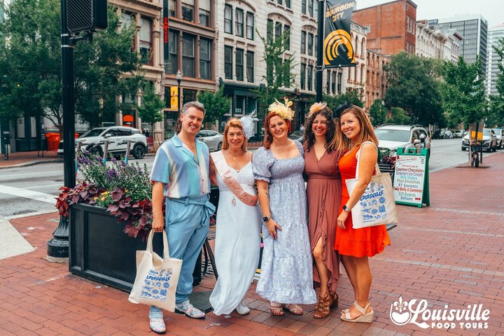 Louisville 3-Hour Bourbon Trolley Tour with Distillery & Tastings