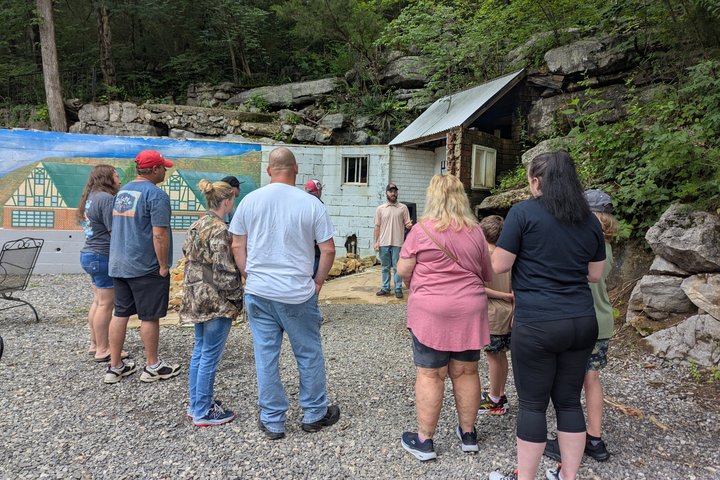 Raccoon Mountain Caverns: Crystal Palace Walking Tours