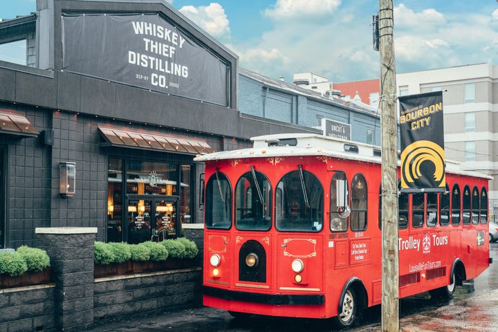 Louisville 3-Hour Bourbon Trolley Tour with Distillery & Tastings