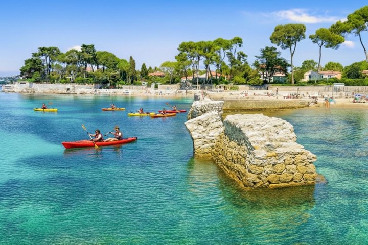 Cap-d'Antibes Guided wild adventure and kayak snorkeling