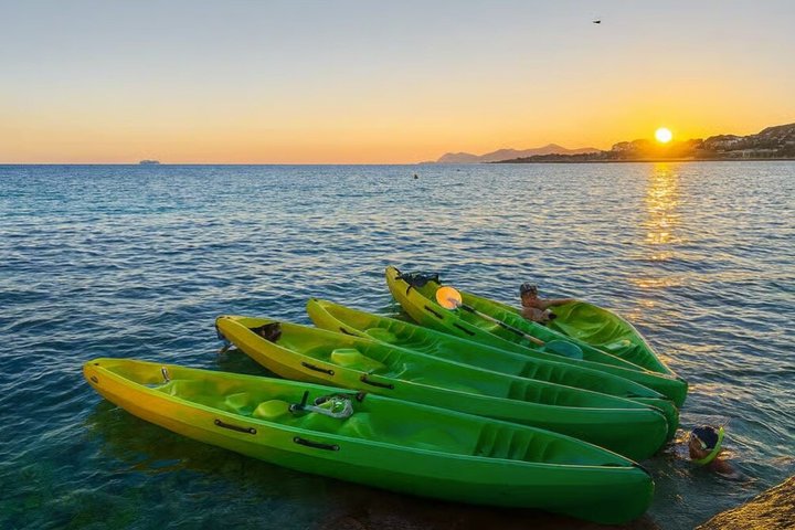 Cap-d'Antibes Guided wild adventure and kayak snorkeling