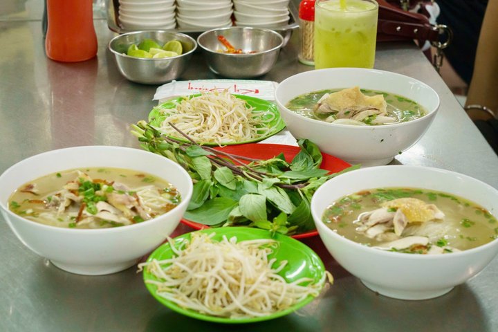Ho Chi Minh City: Motorbike Street Food Tour with 12 Tastings