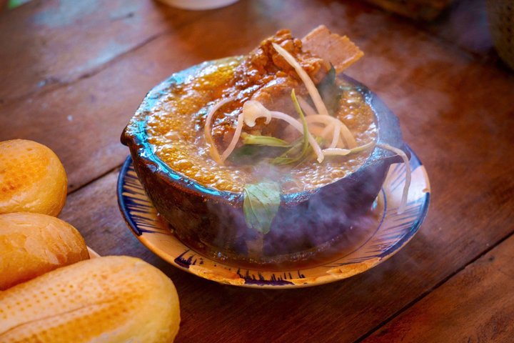 Ho Chi Minh City: Motorbike Street Food Tour with 12 Tastings