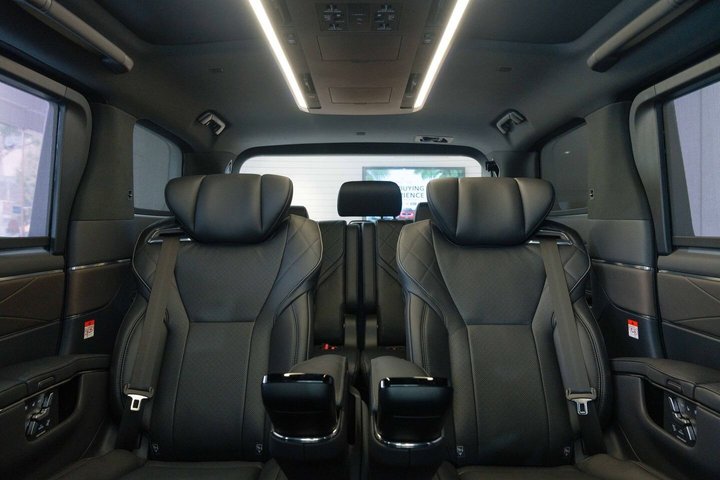 Private transfer from Narita Airport to Tokyo