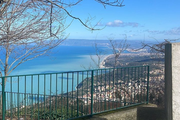 Airport Transfer/Train Station Lamezia Terme to Tropea
