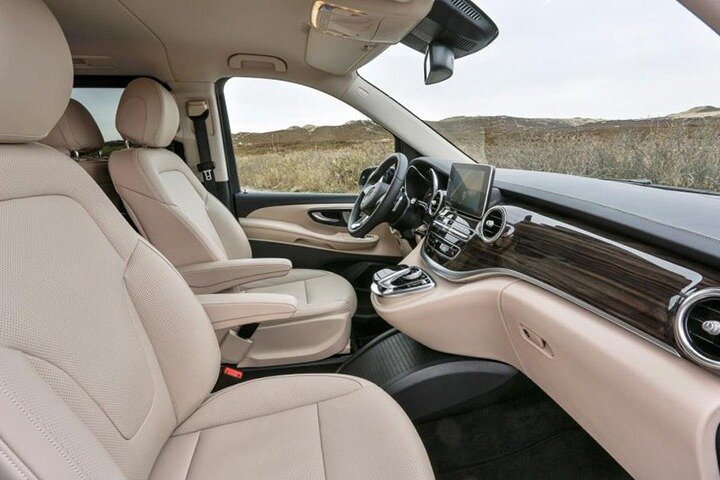 Private Luxury Transfer from Tirano to Verona