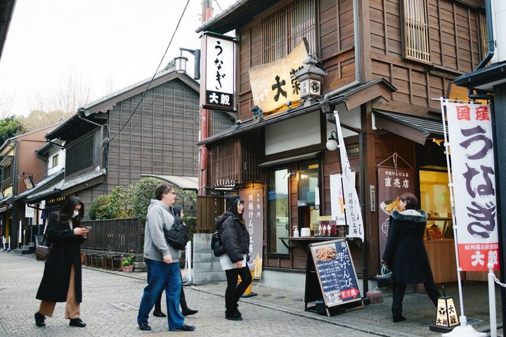 Premium Unagi Dining with Live Chef Demonstration Near Tokyo