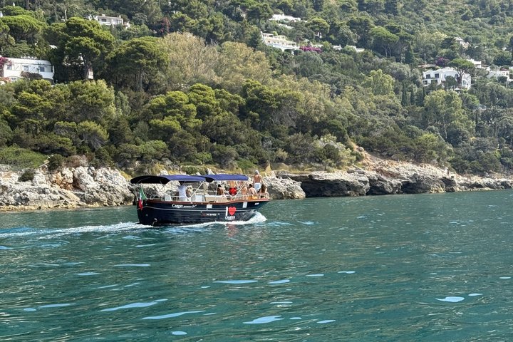 Pontine Islands on board Gozzo Caruso from Sperlonga