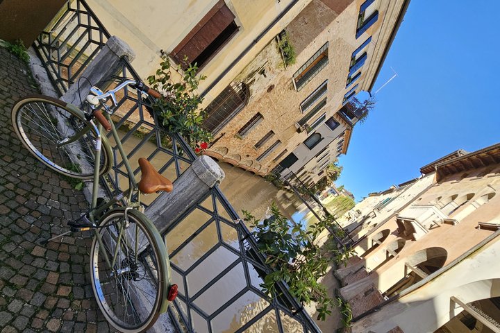 Treviso Center Tour with Welcome Coffee and Local Snack