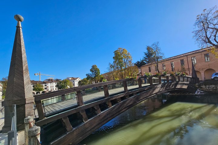 Treviso Center Tour with Welcome Coffee and Local Snack