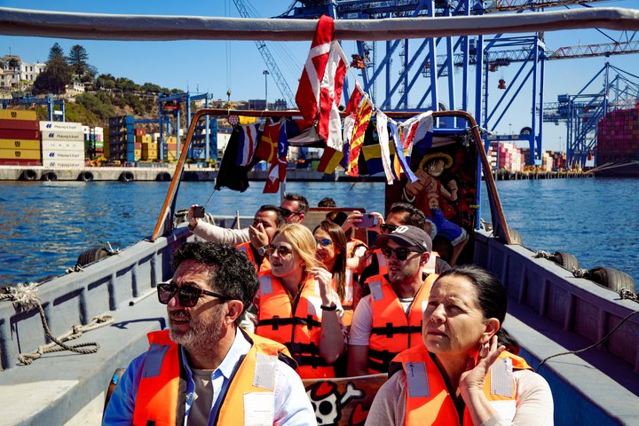 Explore Valparaíso and Viña del Mar Tour