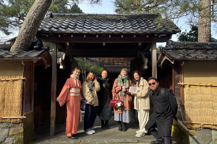 Kanazawa: Castle & Samurai History Walking Tour