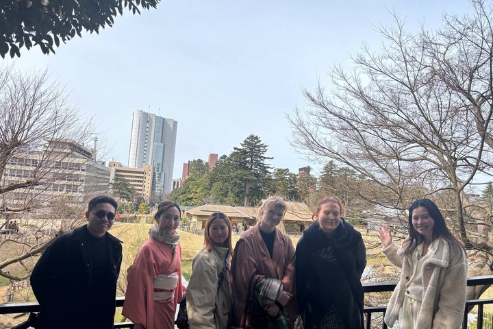 Kanazawa: Castle & Samurai History Walking Tour