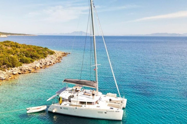 All Inclusive Catamaran Escape with Lunch and Drinks