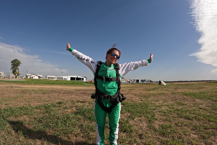 Premium Skydiving Portugal 15,000ft Freefall near Lisbon