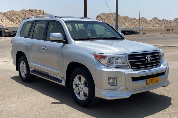 Private Transfer from Al Ain to Muscat Area