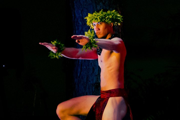 Oahu: Ka Moana Lūʻau at Aloha Tower – Oceanfront Luau Show