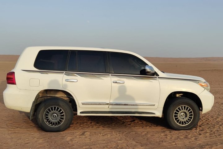 Private Transfer from Al Ain to Muscat Area