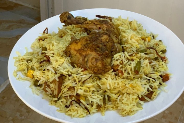 Omani Culinary Tour with Traditional BBQ And Local Guide