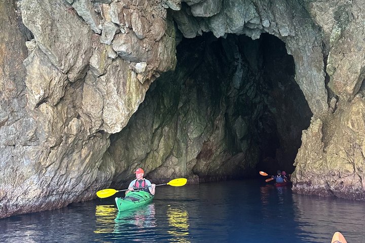 Parga Sea Kayak Adventure: Coastline & Aphrodite’s Cave