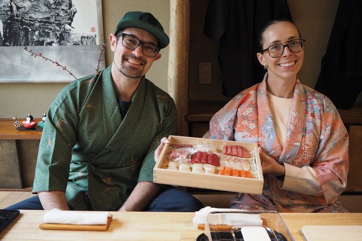 Private Sushi Class in Tokyo–6 Kinds, Cultural Story & Full Meal