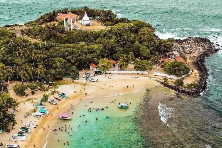 Galle Day Trip with Stilt Fishing & Turtle Hatchery