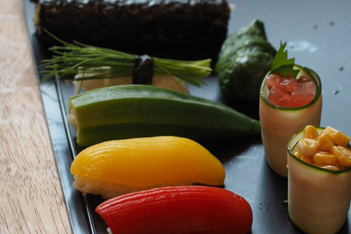 Vegan Sushi Class in Tokyo–6 Kinds, Cultural Story & Full Meal