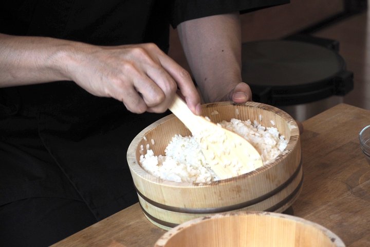 Vegan Sushi Class in Tokyo–6 Kinds, Cultural Story & Full Meal