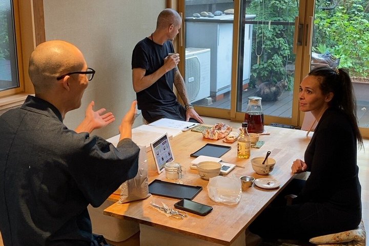 Vegan Sushi Class in Tokyo–6 Kinds, Cultural Story & Full Meal